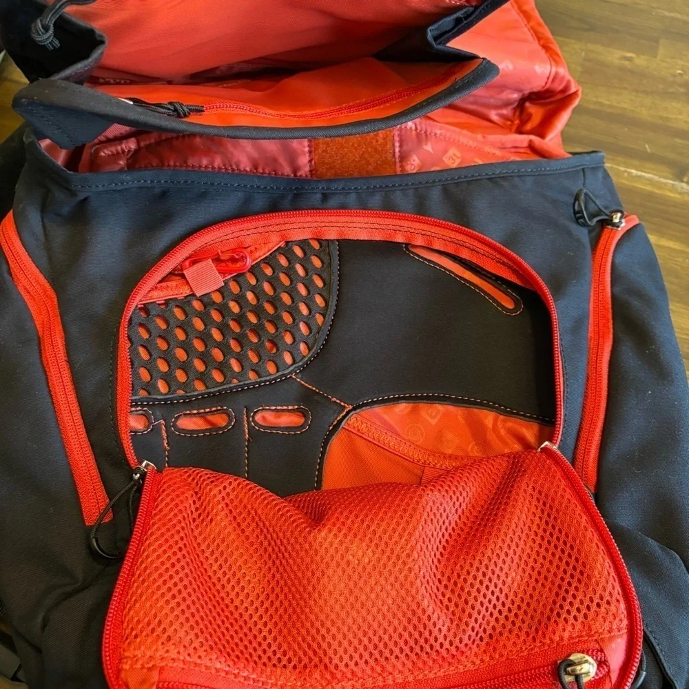 Osprey Portal Everyday Commute Laptop Backpack Black Orange Hike Pouch Outdoor